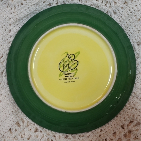 222 FIFTH 𝅺Farmers Market 2 plates 9" - Picture 4 of 6